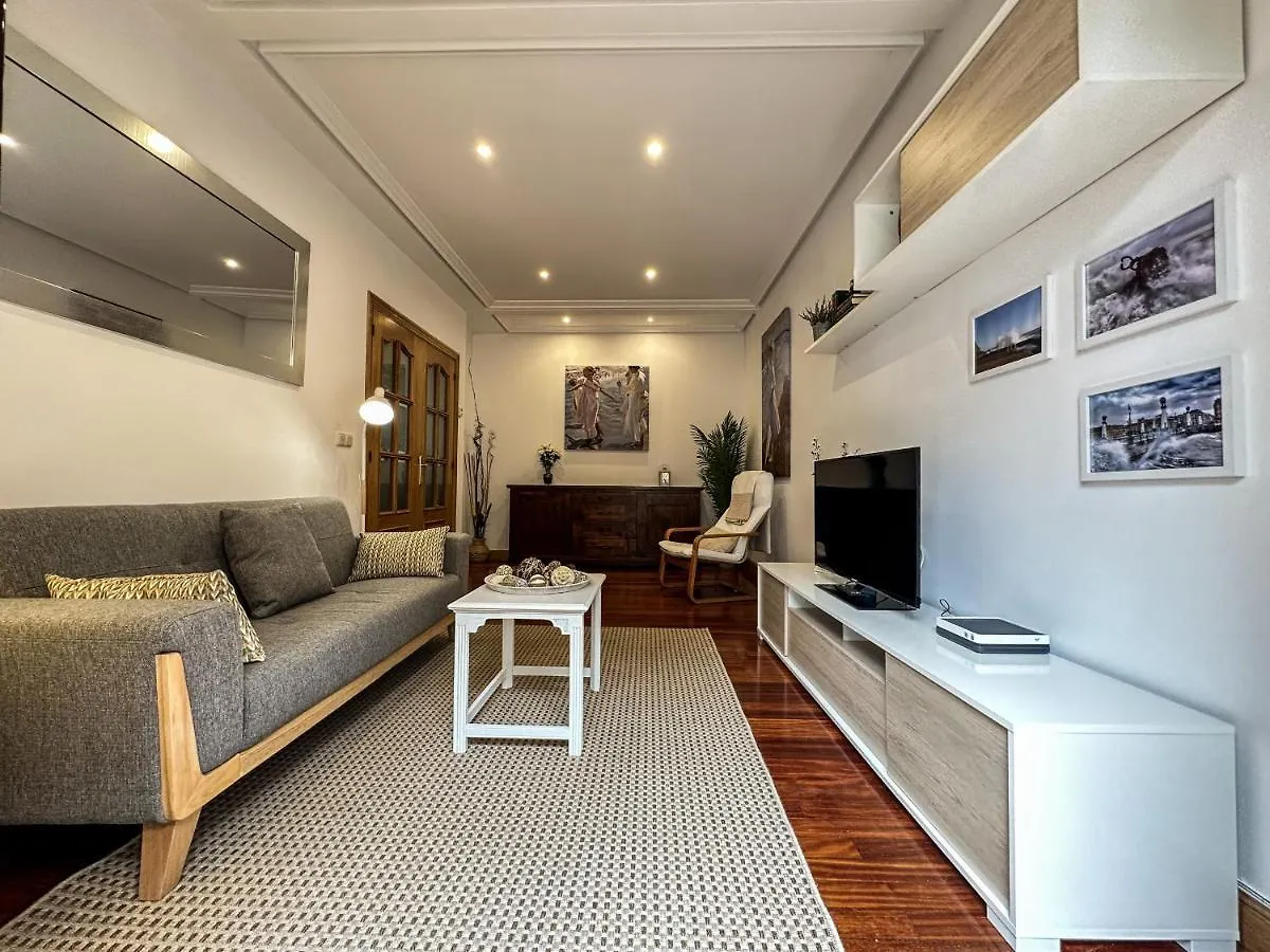 Apartamento Olas De Ondarreta - Local Rentss San Sebastián