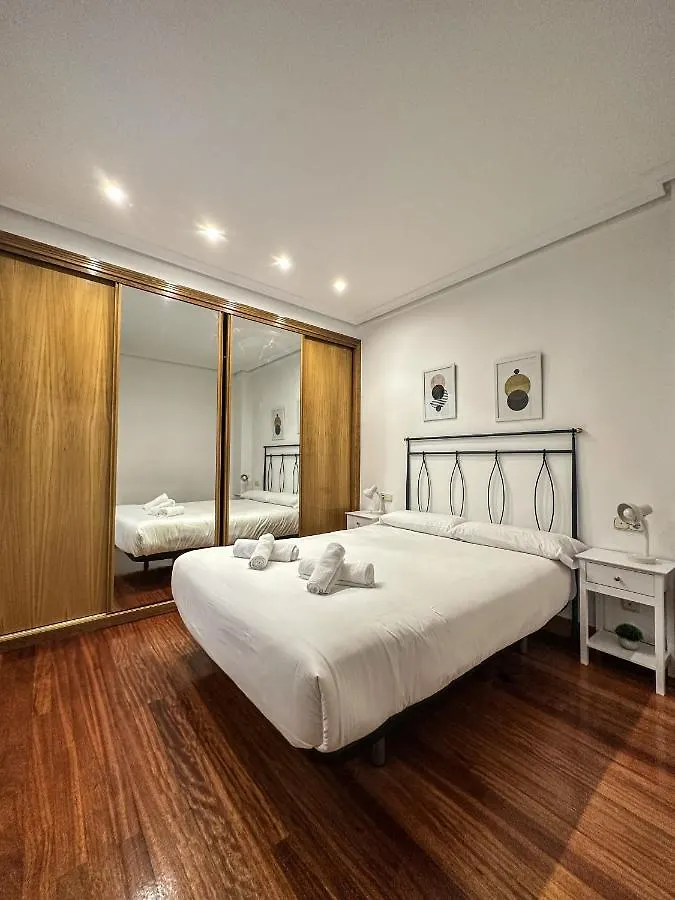 Apartamento Olas De Ondarreta - Local Rentss San Sebastián